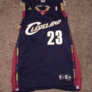 Cavs jersey